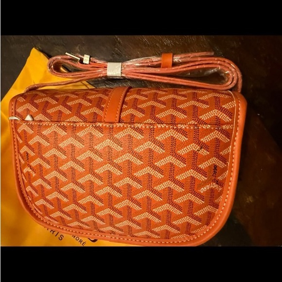 Bags - Picture 3 of 5